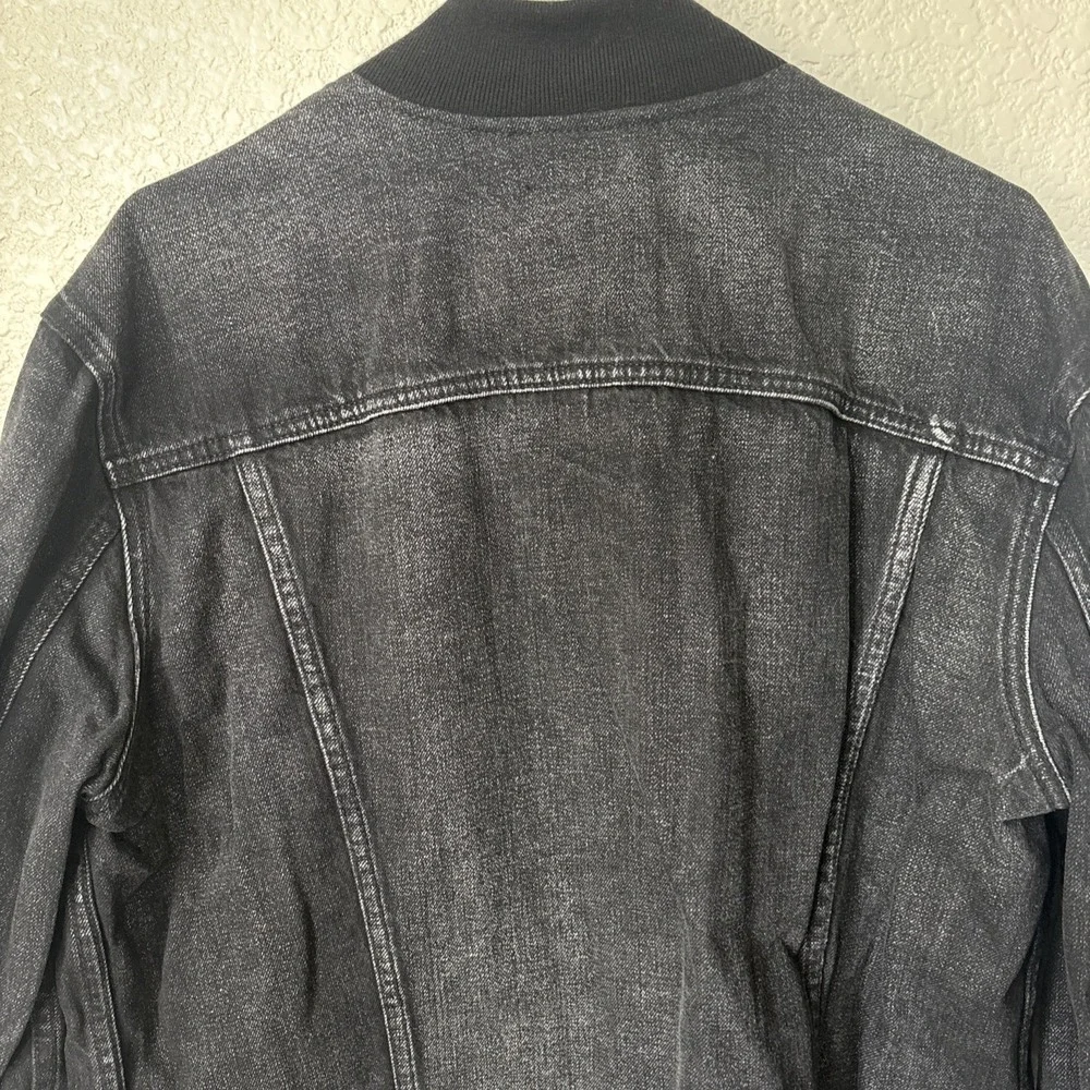 Levi's Mens Stripe Sleeve Trucker Jacket Color Black 596030000 size‎ xL